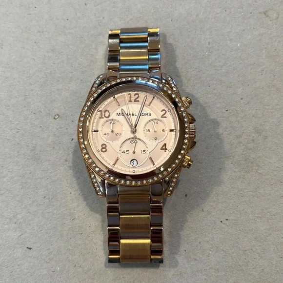 Michael Kors | Accessories | Michael Kors Womens Rose Gold  display picture 3